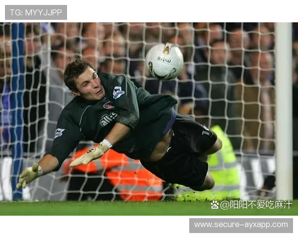 守门员连月摘奖：年轻门将成联赛焦点